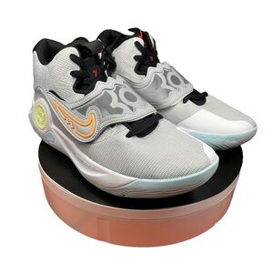 Men’s Nike KD Trey 5 sneakers. Size 11.5. Wolf Grey/ White /Barely Volt.